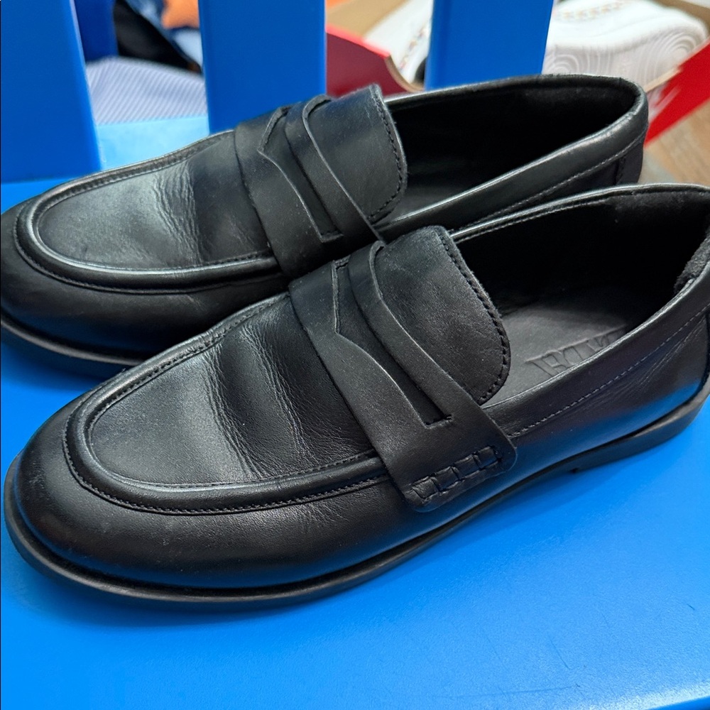 Black Leather Boys Loafers Used like new size 34 ZARA